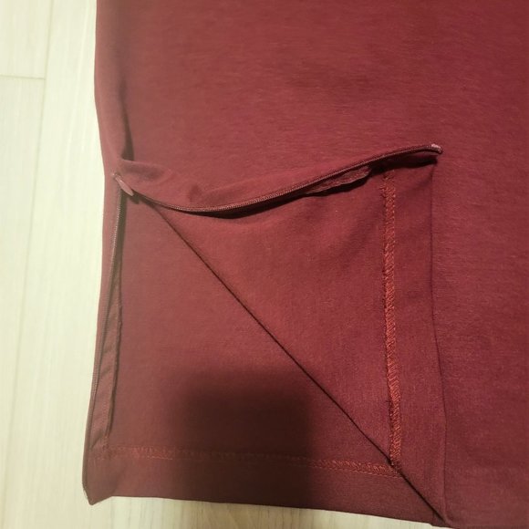 Red Stretchy Skirt - Picture 2 of 6